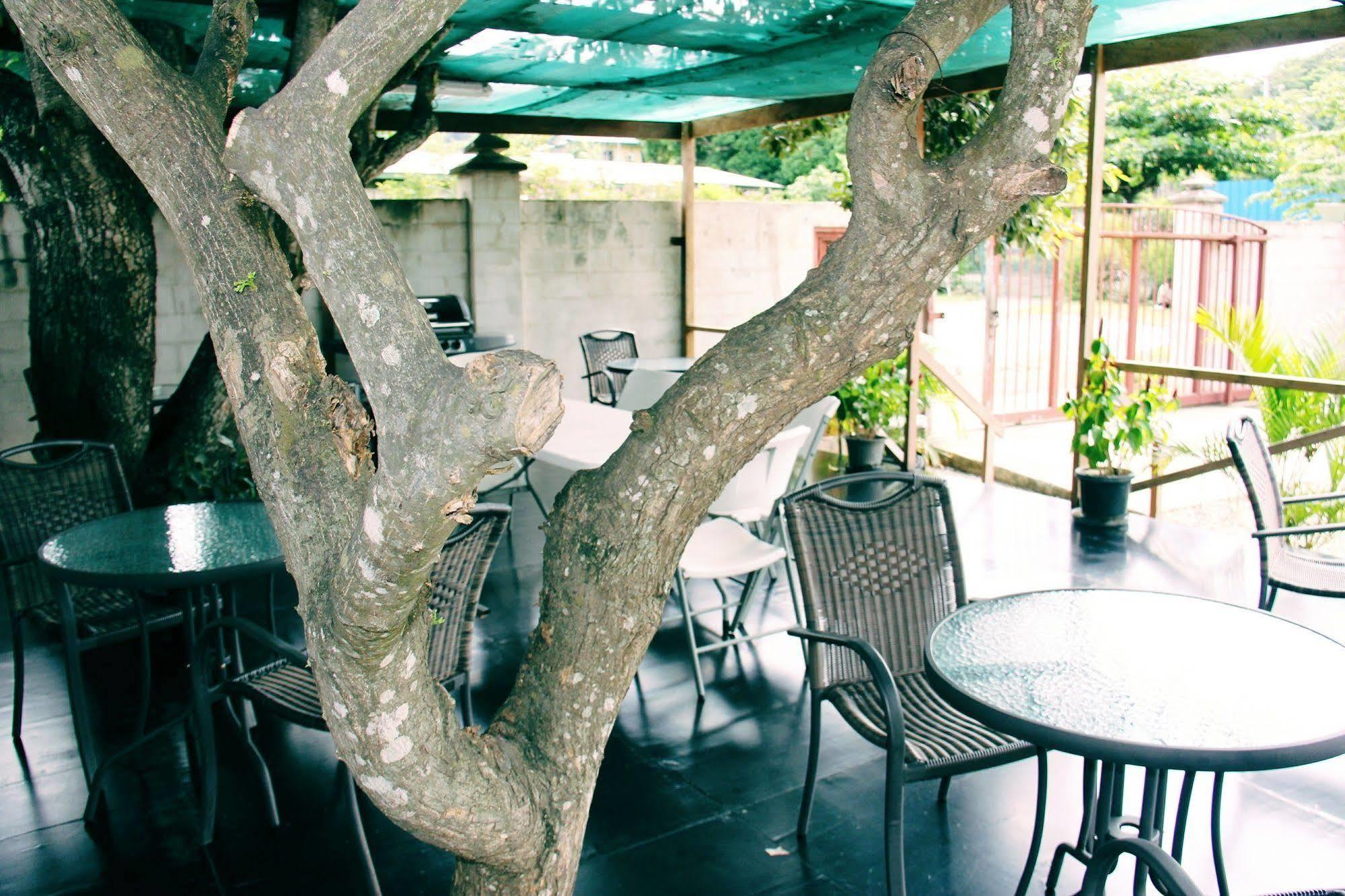 Citi Serviced Apartments & Motel - Lagatoi Place Port Moresby Esterno foto